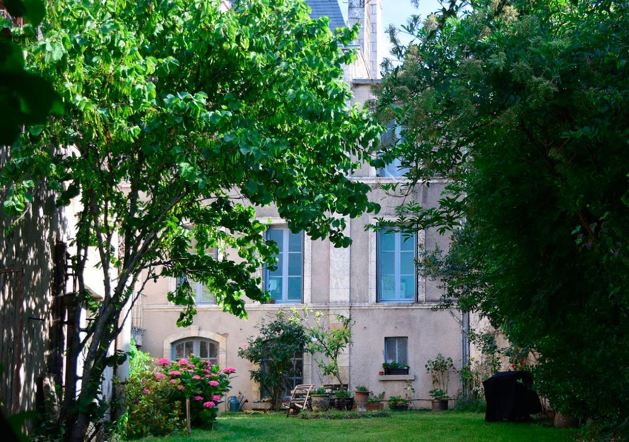 Chambres D'Hotes Cote Halles Pamproux Exteriör bild
